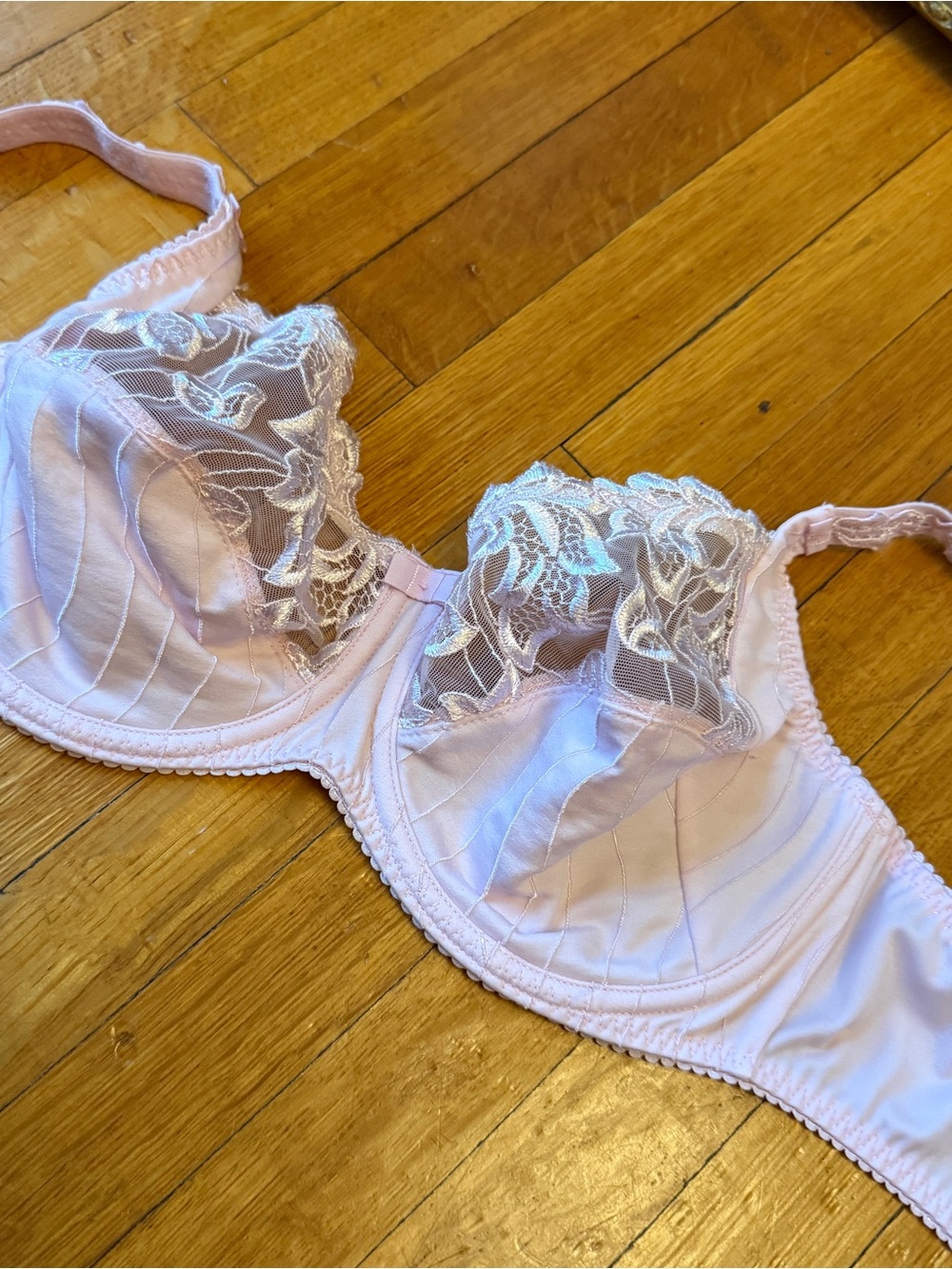 Prima Donna Soft Pink Lace Underwire Bra